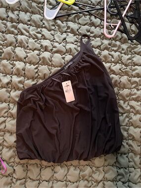 Express one shoulder top